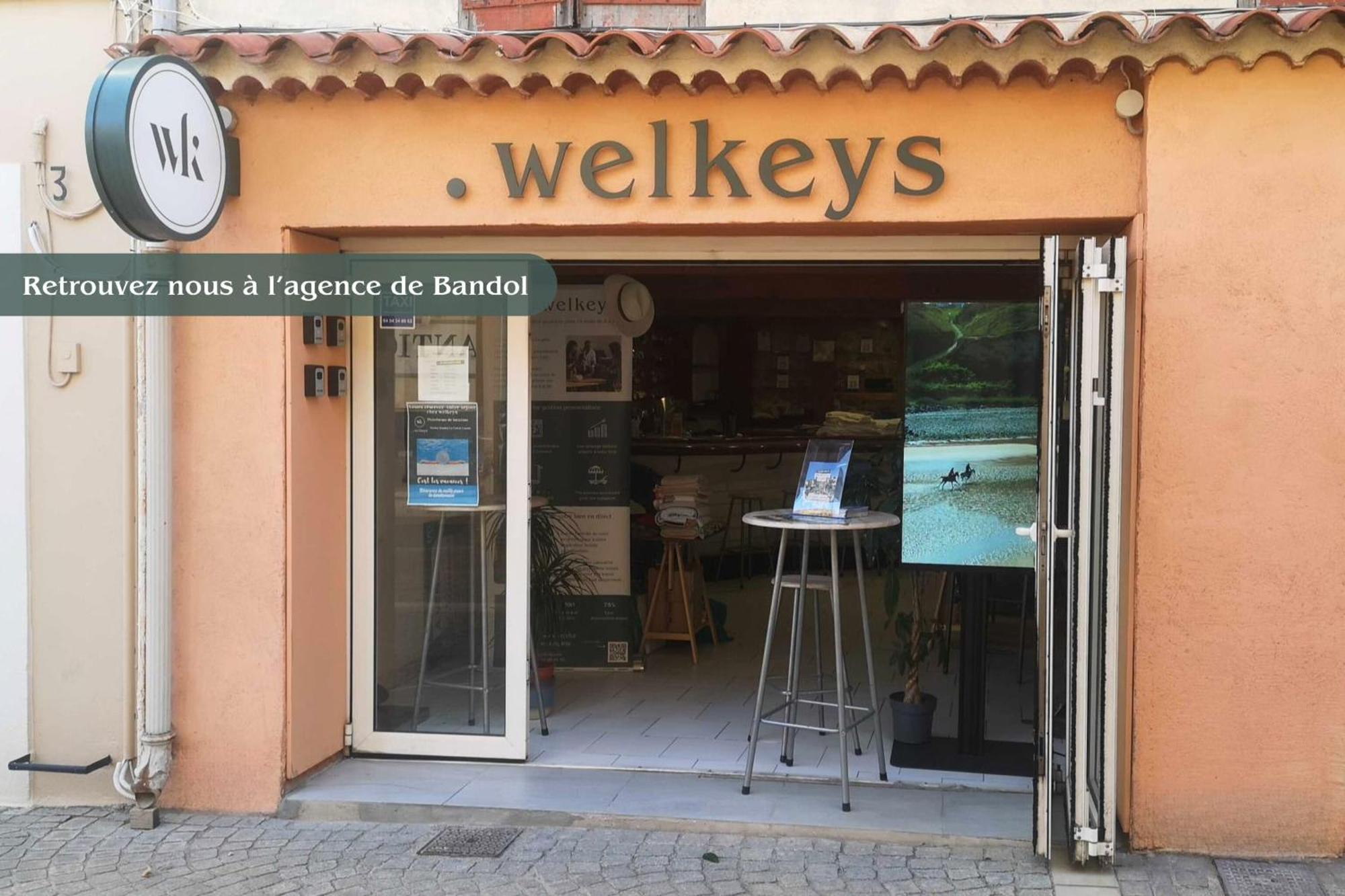 Appartement Très Bel Avec Balcon à Deux Pas De La - - Welkeys